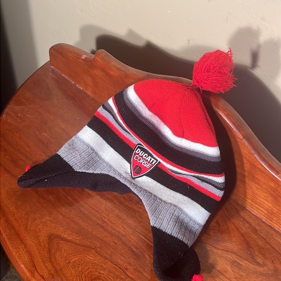 Ducati Corse kids kit cap - Picture 3 of 3